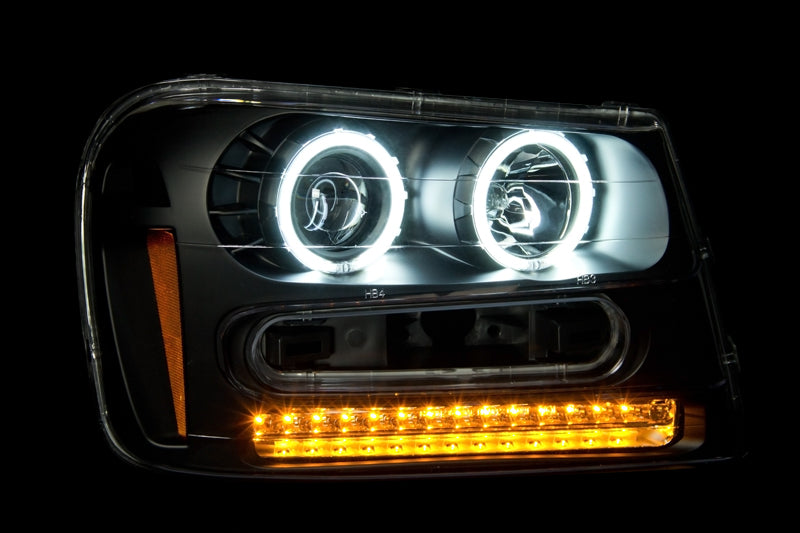 ANZO 2002-2009 Chevrolet Trailblazer Projector Headlights w/ Halo Black