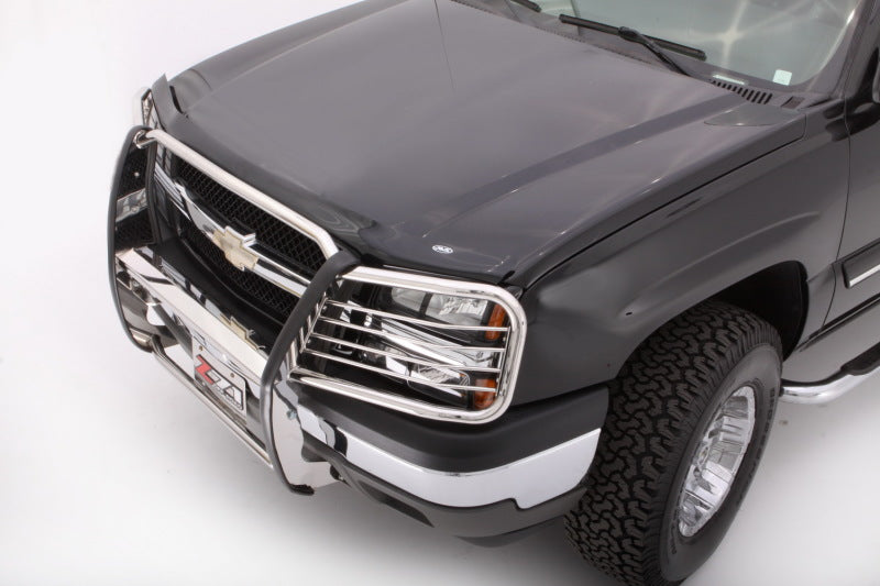 AVS 03-06 Chevy Avalanche (w/o Body Hardware) Bugflector Medium Profile Hood Shield - Smoke