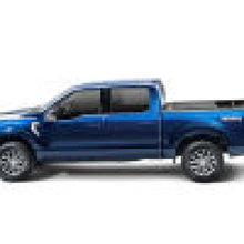 Load image into Gallery viewer, Retrax 17-18 Super Duty F-250-450 Long Bed RetraxPRO XR