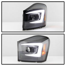 Load image into Gallery viewer, Spyder 04-06 Dodge Durango Projector Headlights - Black PRO-YD-DDU04-LB-BK