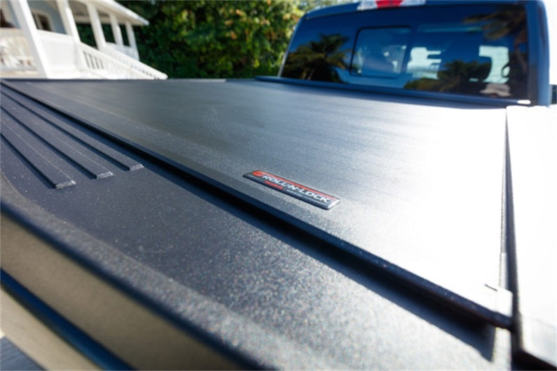 Roll-N-Lock 17-19 Ford F-250/F-350 Super Duty 80-3/8in E-Series Retractable Tonneau Cover