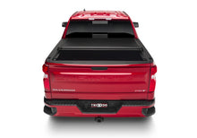 Load image into Gallery viewer, Truxedo 19-20 GMC Sierra &amp; Chevrolet Silverado 1500 (New Body) 5ft 8in Lo Pro Bed Cover