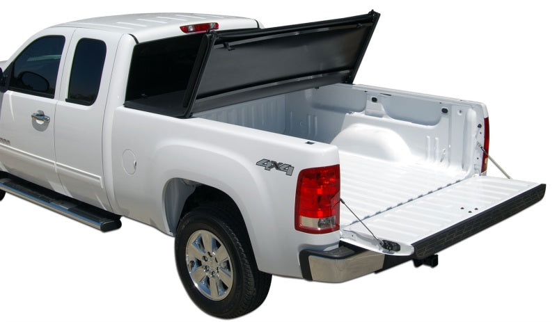 Tonno Pro 07-13 Chevy Silverado 1500 5.8ft Fleetside Tonno Fold Tri-Fold Tonneau Cover